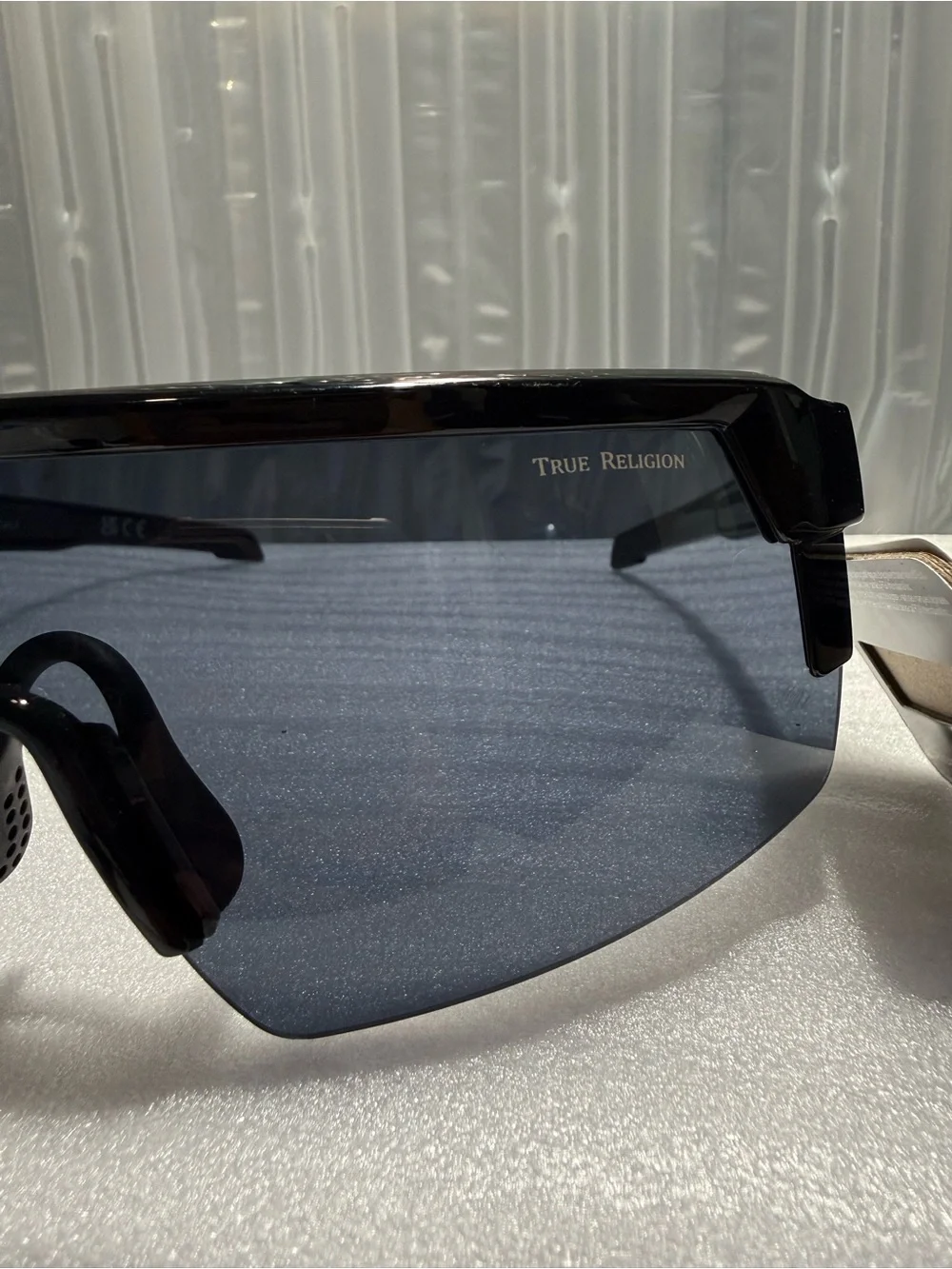 NWT-True Religion Shield Sunglasses Rimless Wrap Black-Unisex